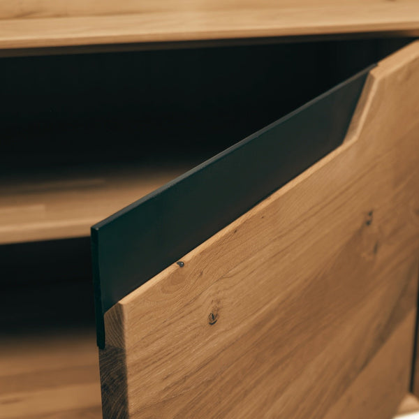 NordicStory_Vitrina_de_madeira_maciza_carvalho_sustentável_vitrina_moderna_vitrina