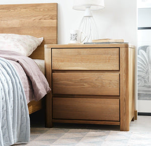 Mesa de centro Elsa 30 em madeira maciça de carvalho, 56,4 x 44 x 55 cm, NordicStory