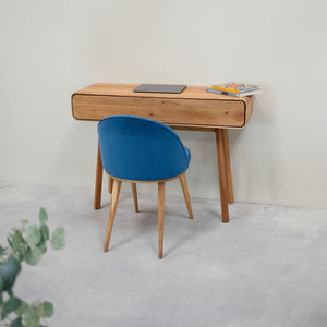 Conjunto de 2 ou 4 cadeiras de jantar Clara, estrutura em carvalho maciço, estofos em Monako Blue | NordicStory