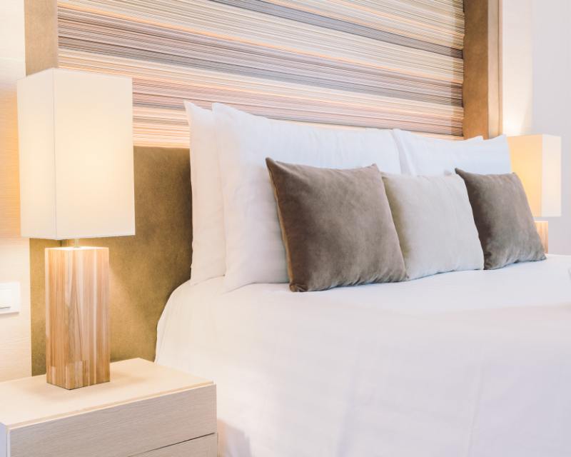 Como decorar uma cabeceira de madeira?