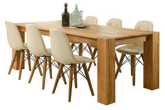 Com que tipo de mesa deve ser combinada uma cadeira de madeira?