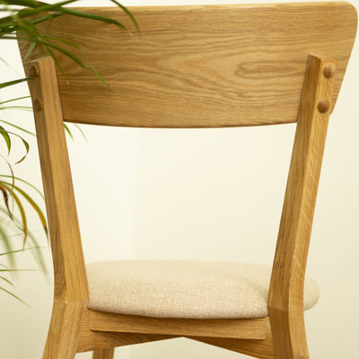Pack de 2 ou 4 cadeiras de jantar em carvalho maciço Diana Beige | NordicStory