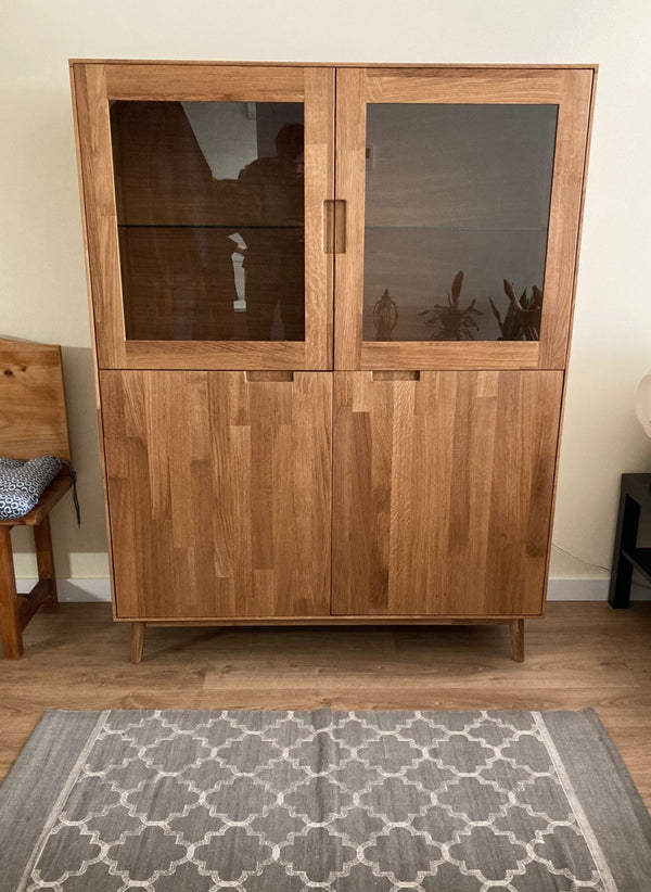 Roupeiro Escandi 3 em carvalho maciço, 120 x 45 x 155 cm | NordicStory