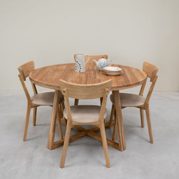 Pack de 2 ou 4 cadeiras de jantar em carvalho maciço Diana Beige | NordicStory