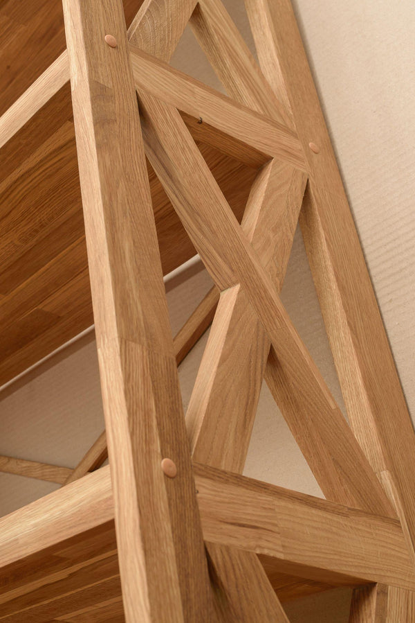 Estante de livros Estante de livros em carvalho maciço Royal, 79 x 30 x 198 cm, NordicStory