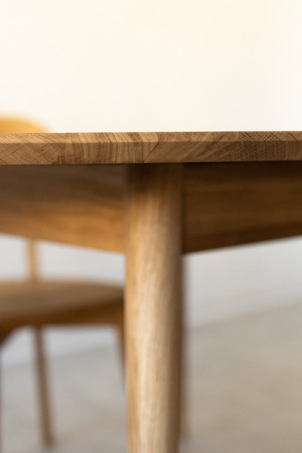 Mesa de jantar redonda extensível em carvalho maciço Escandi 3, 100-130 x 100 x 75 cm | NordicStory