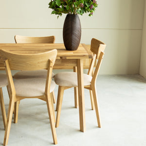 Pack de 2 ou 4 cadeiras de jantar em carvalho maciço Diana Beige | NordicStory