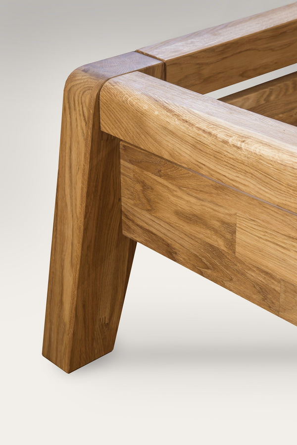 Cama Bridget em carvalho maciço, 140 x 200 cm / 160 x 200 cm / 180 x 200 cm | NordicStory