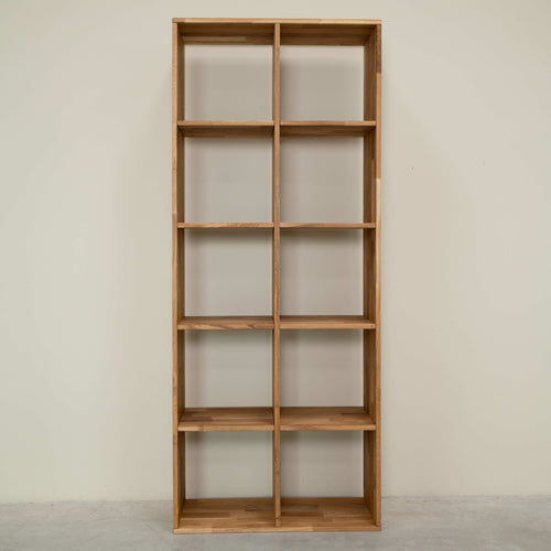 Estante de carvalho maciço Regal 10, 76 x 35 x 187 cm | NordicStory