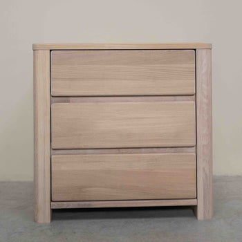 Mesa de centro Elsa 30 em madeira maciça de carvalho, 56,4 x 44 x 55 cm, NordicStory
