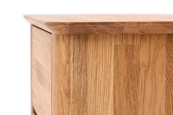 Mesa de cabeceira de carvalho maciço Solvig, 50 x 41 x 50 cm | NordicStory