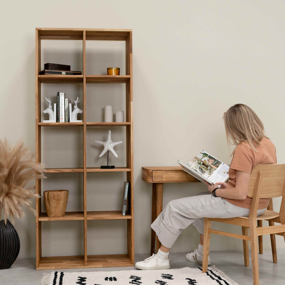 Estante de carvalho maciço Regal 10, 76 x 35 x 187 cm | NordicStory