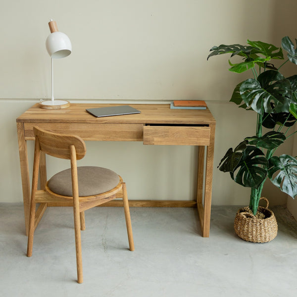 Mesa de escrita NordicStory, cómoda de carvalho maciço 