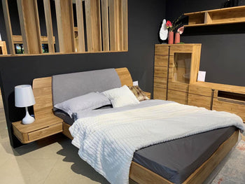 NordicStory "Alina" cama de carvalho maciço com cabeceira e 2 mesas de cabeceira flutuantes Meios 6 de 9