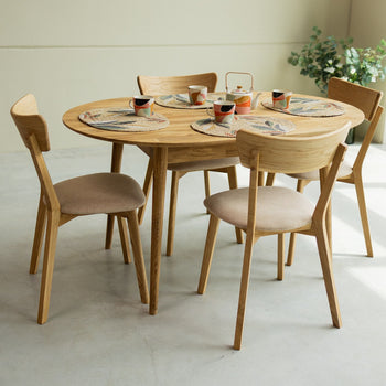 NordicStory Set Escandi mesa de madeira maciça e 4 cadeiras Diana
