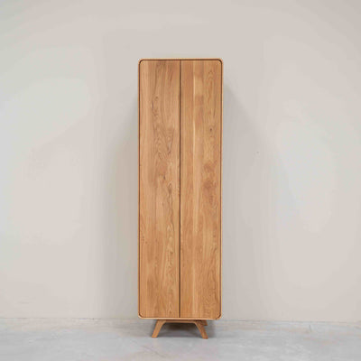 Armário NordicStory com 2 portas em carvalho maciço Genebra, 60 x 45 x 200 cm.