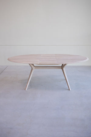 NordicStory Mesa de jantar extensível em carvalho maciço Carmen