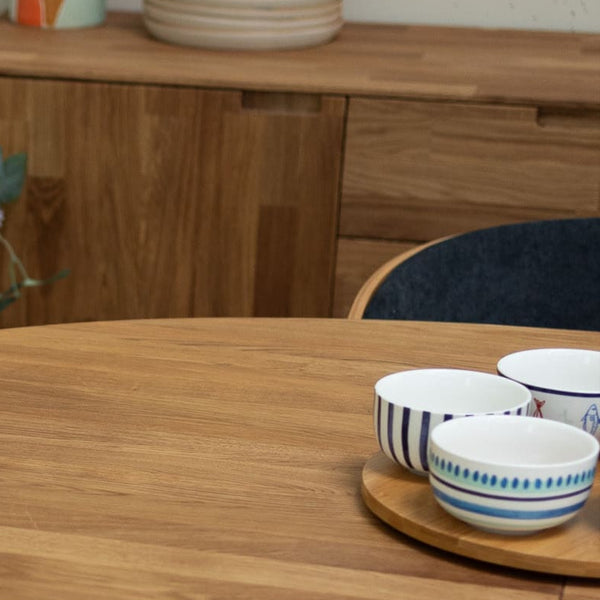 VESKOR Conjunto de 2 ou 4 cadeiras de jantar em carvalho maciço Knut, estofo Bege/Antracite Grey Oak.Store
