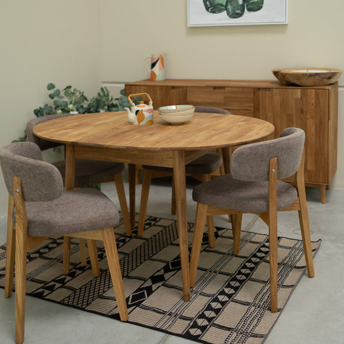 Mesa de jantar redonda extensível em carvalho maciço Escandi 6, 93-123 x 93 x 75 cm | NordicStory