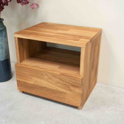 Mesa de cabeceira Roble.Store em madeira de carvalho maciço