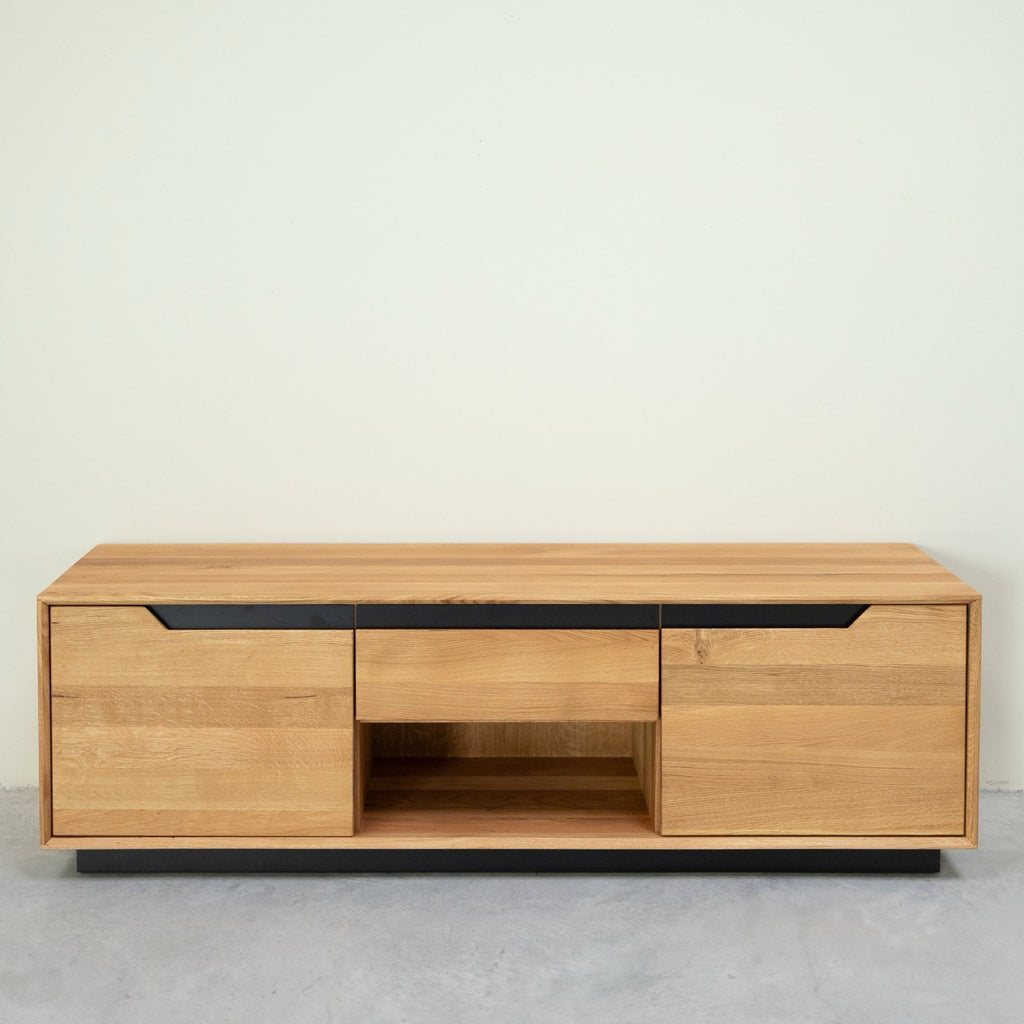 Suporte de TV NordicStory em carvalho maciço Bremen, 160 x 42 x 50 cm.