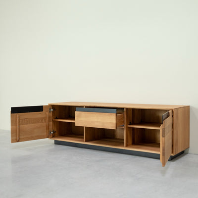 Suporte de TV NordicStory em carvalho maciço Bremen, 160 x 42 x 50 cm.