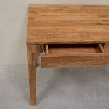 Mesa de escrita em carvalho maciço Axel I NordicStory RobleStore