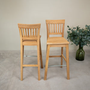 Banco de bar em madeira maciça de carvalho Provance | NordicStory