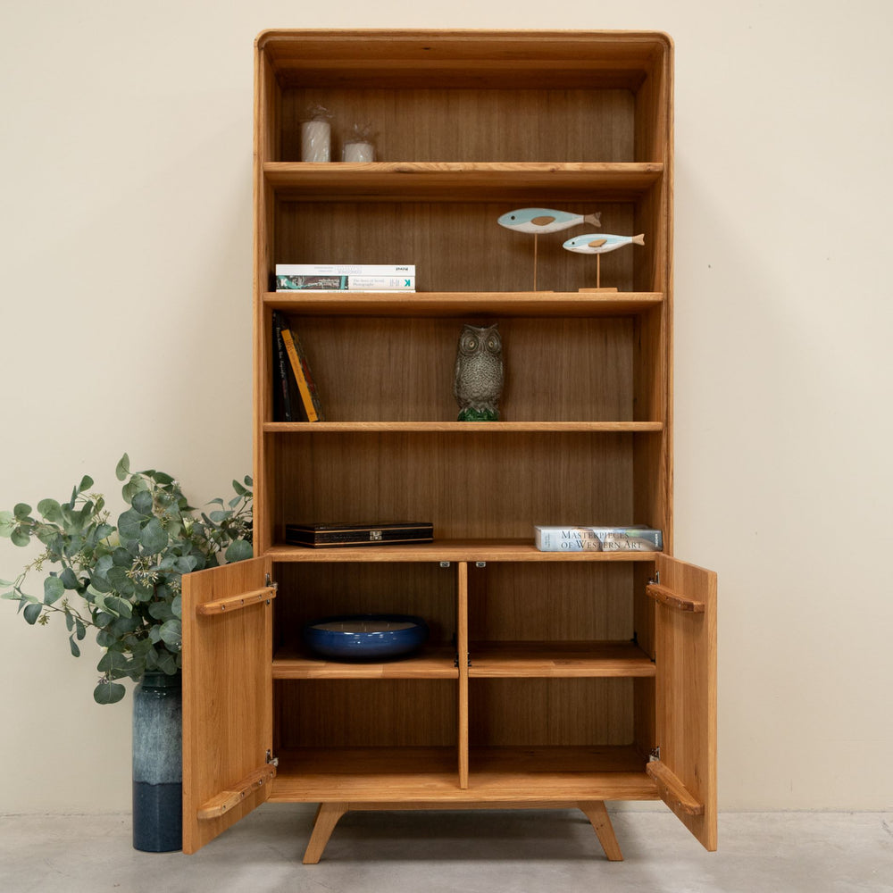 Armário expositor em madeira maciça de carvalho Geneva 2 RobleStore NordicStory