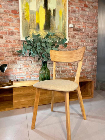 Pack de 2 ou 4 cadeiras de jantar em carvalho maciço Diana Beige | NordicStory