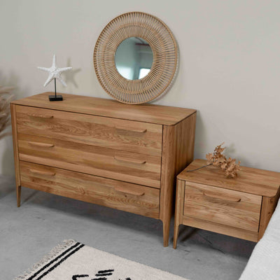 Cómoda de carvalho maciço Atlanta, 120 x 46,8 x 78,6 cm | NordicStory