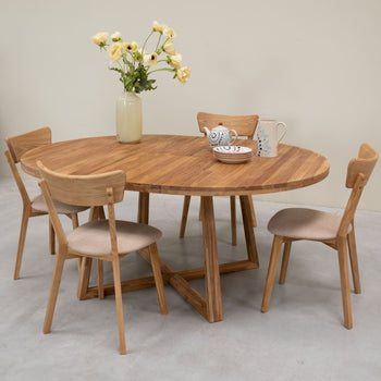 Pack de 2 ou 4 cadeiras de jantar em carvalho maciço Diana Beige | NordicStory