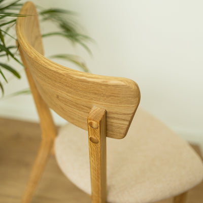 Pack de 2 ou 4 cadeiras de jantar em carvalho maciço Diana Beige | NordicStory