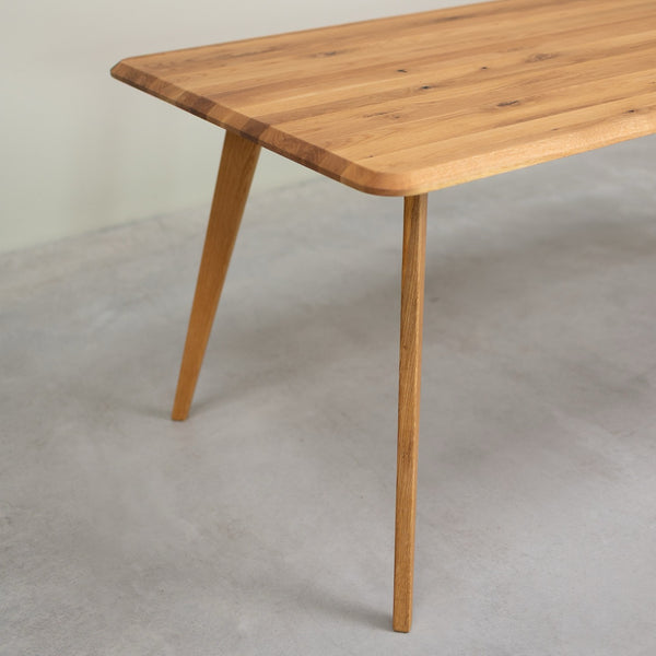 Mesa rectangular de comedor de madera maciza de roble Geneva | NordicStory