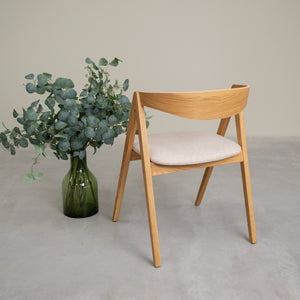 Conjunto de 2 ou 4 cadeiras de jantar Oscar em carvalho maciço, estofadas | VESKOR